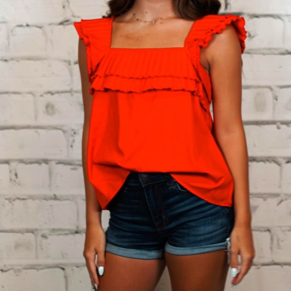 entro Tops - Red Entro top